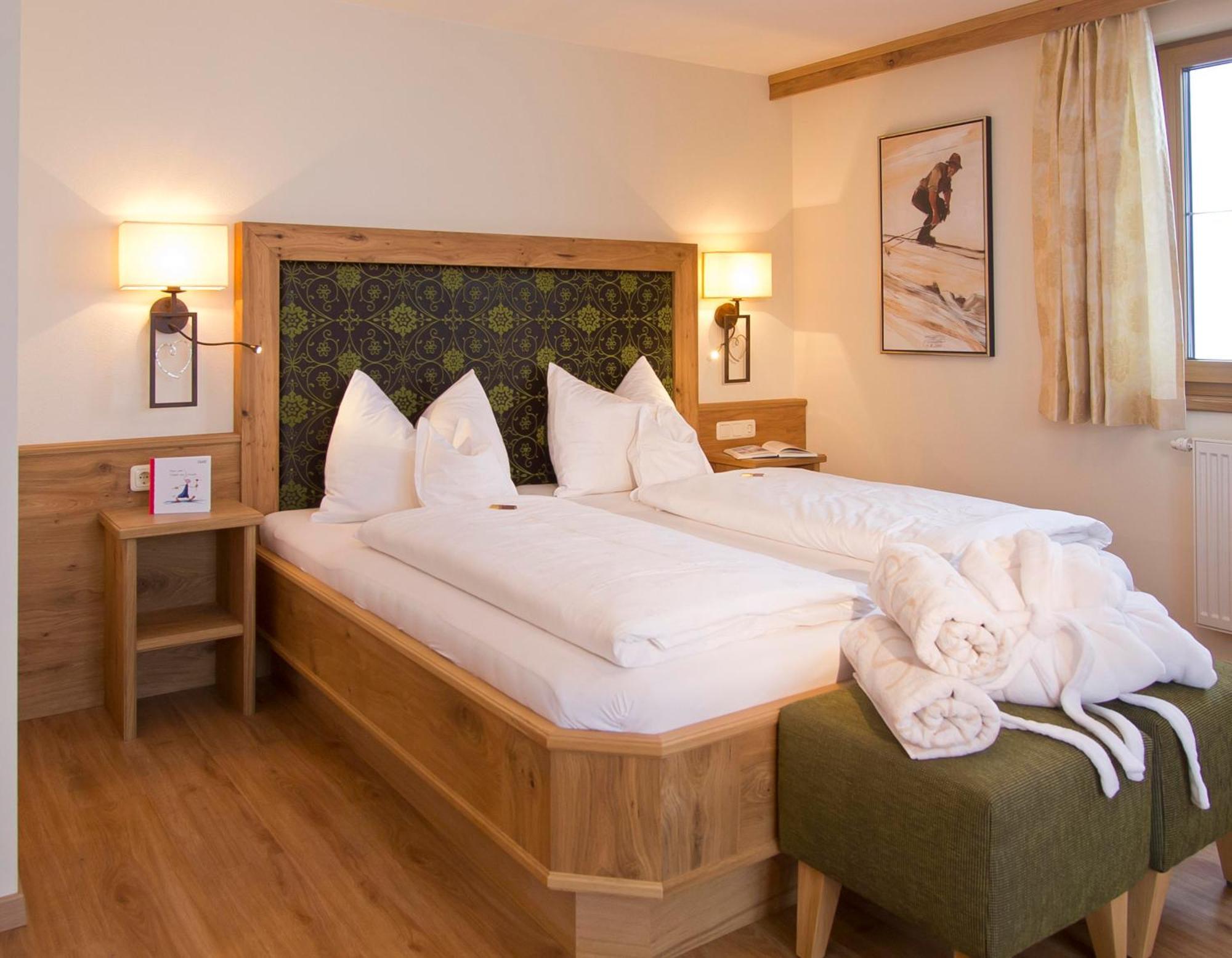 Hotel Garni Bavaria Елльмау Екстер'єр фото
