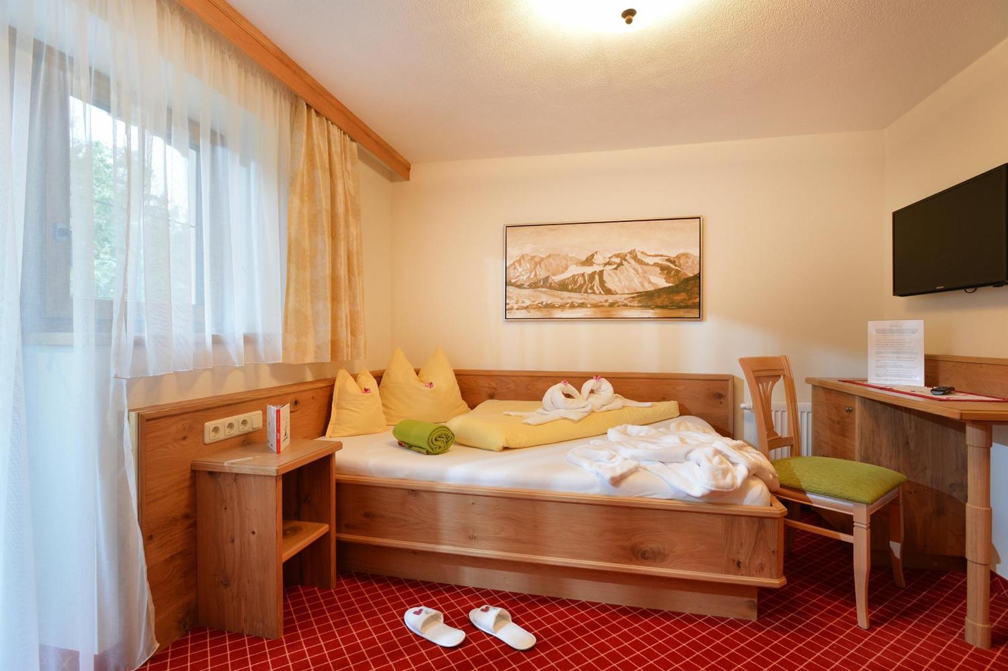 Hotel Garni Bavaria Елльмау Екстер'єр фото