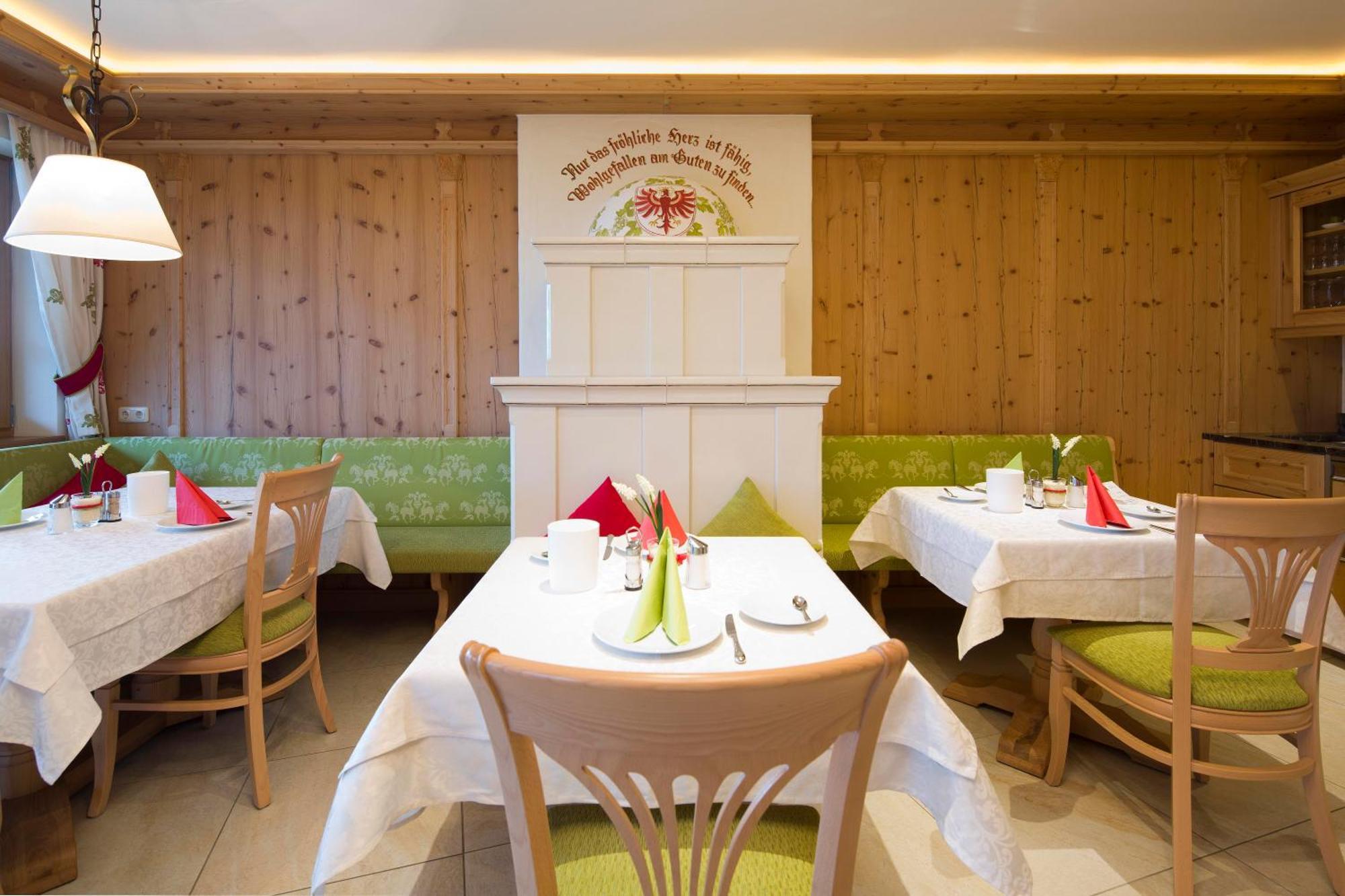 Hotel Garni Bavaria Елльмау Екстер'єр фото