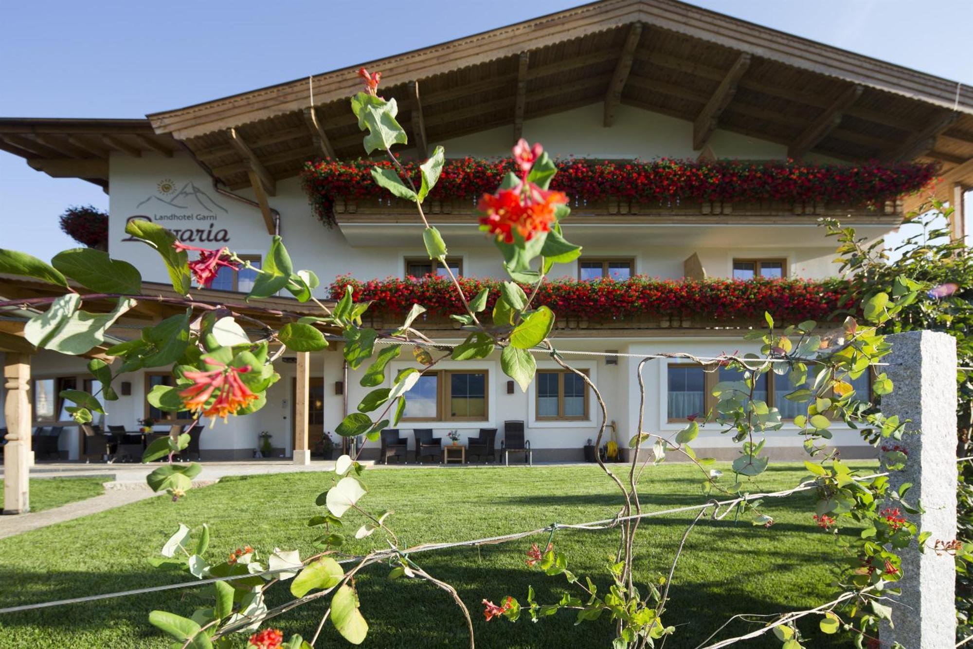 Hotel Garni Bavaria Елльмау Екстер'єр фото